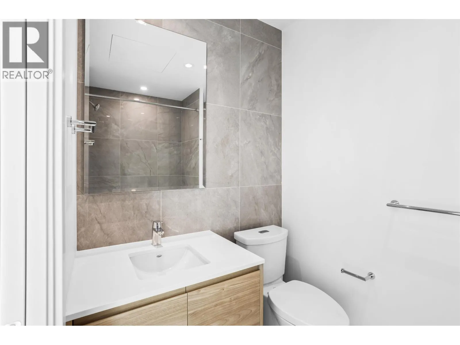 4201 680 QUAYSIDE DRIVE