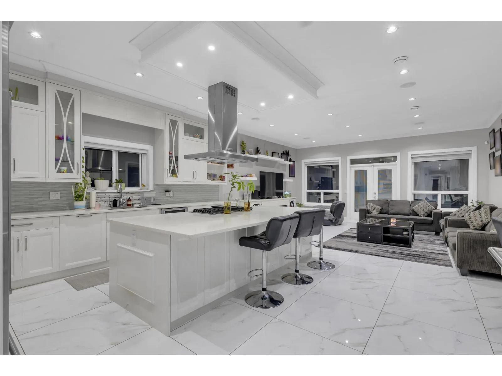 14186 MELROSE DRIVE
