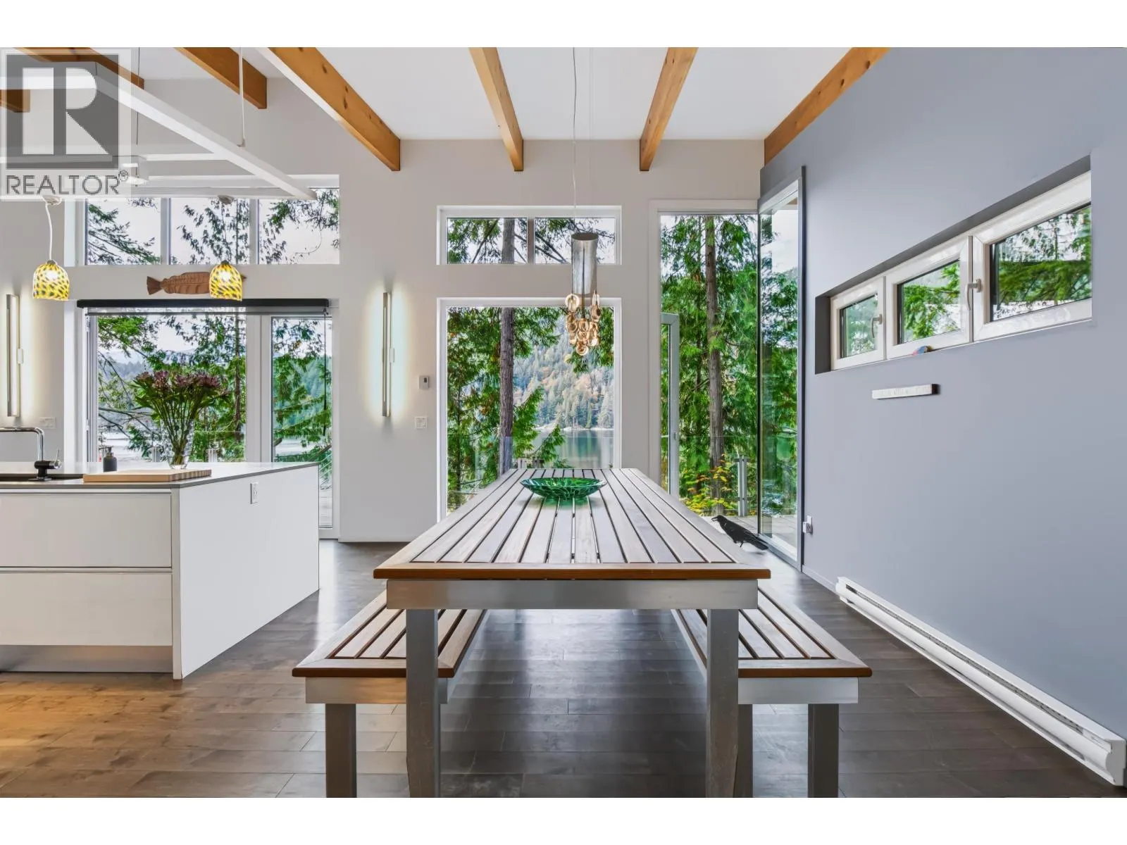 1079 CENTER BAY ROAD