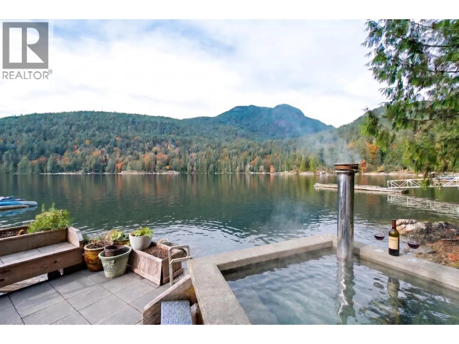 1079 CENTER BAY ROAD