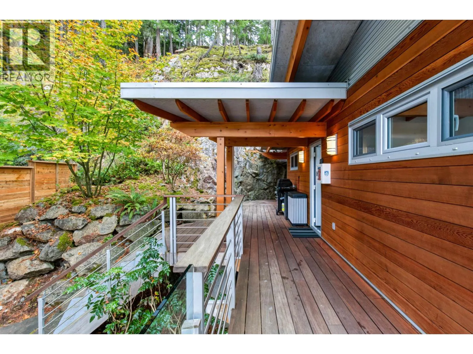 1079 CENTER BAY ROAD