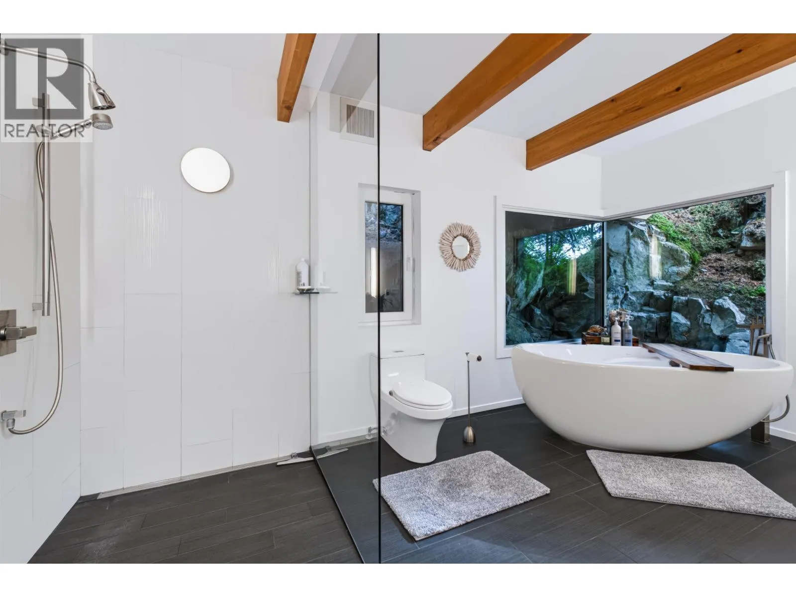 1079 CENTER BAY ROAD
