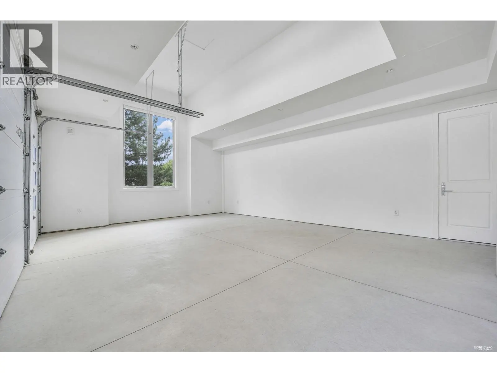 7280 LOMBARD ROAD