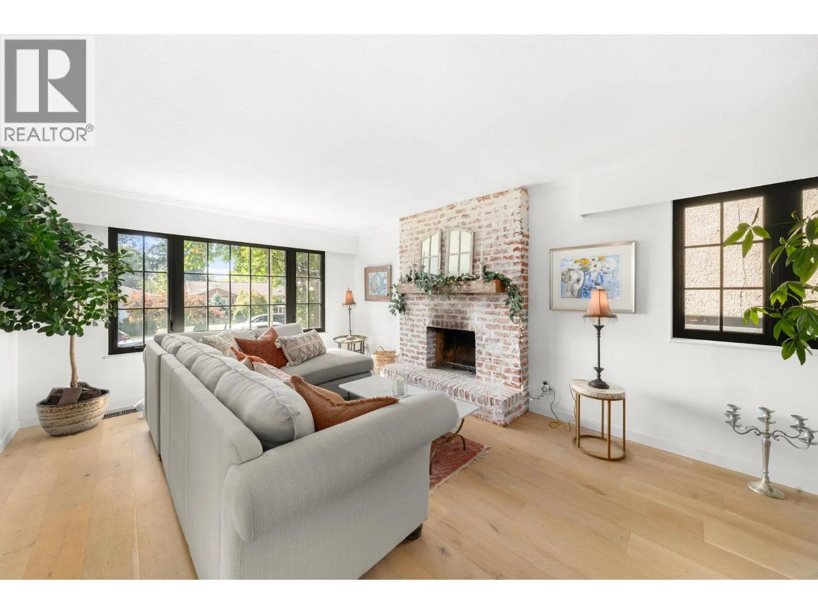 626 E 13TH STREET