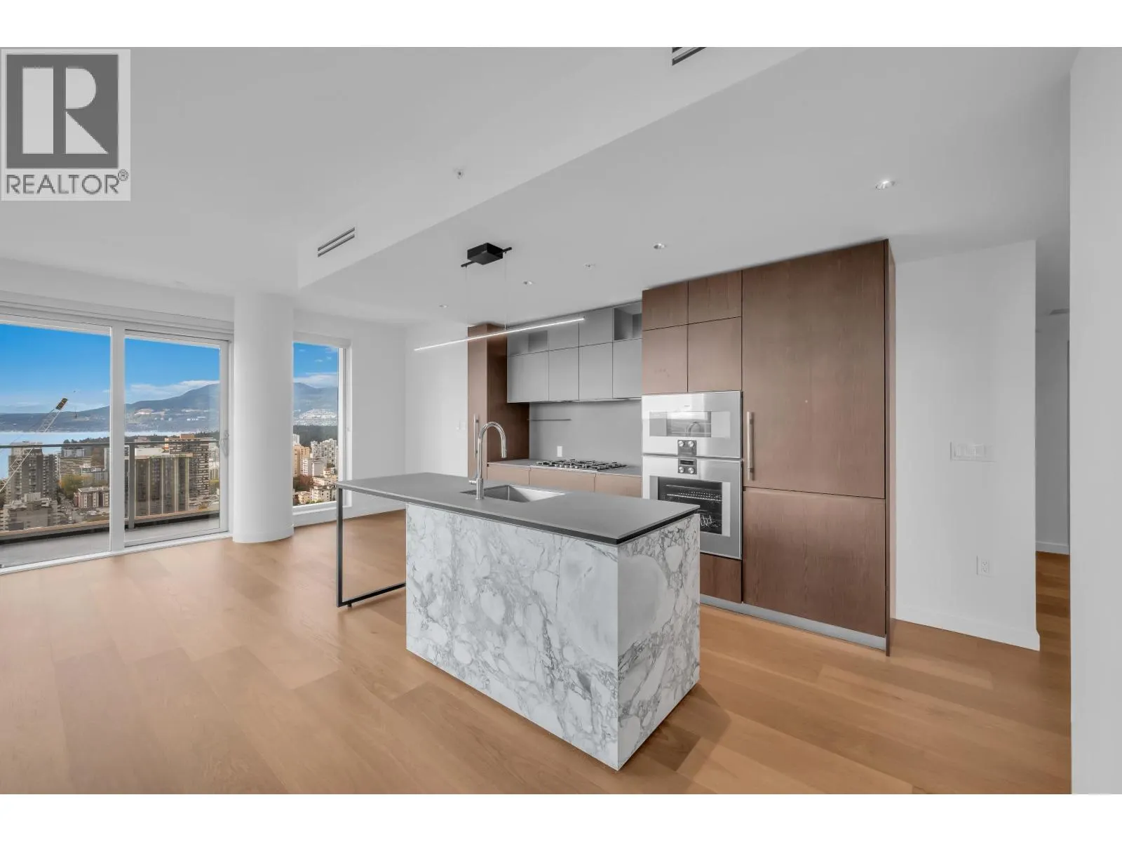 3307 1277 HORNBY STREET