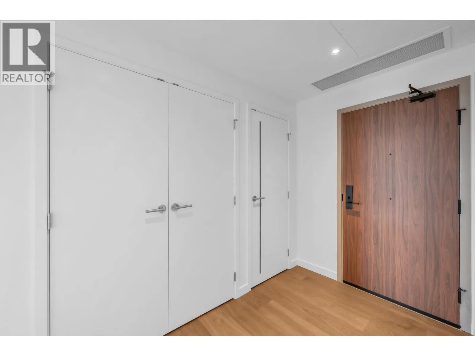 3307 1277 HORNBY STREET