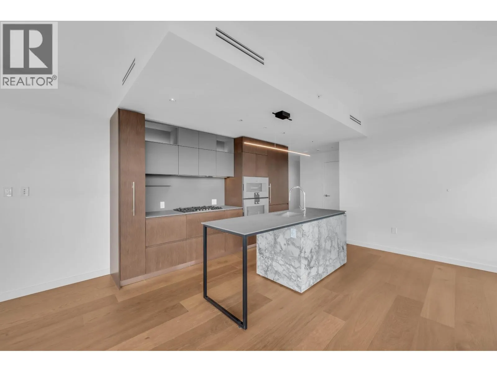 3307 1277 HORNBY STREET