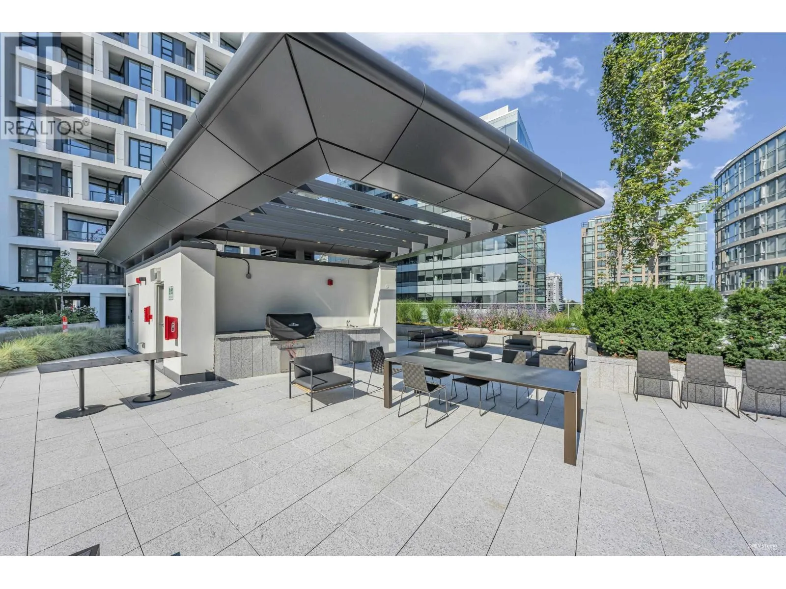 3307 1277 HORNBY STREET