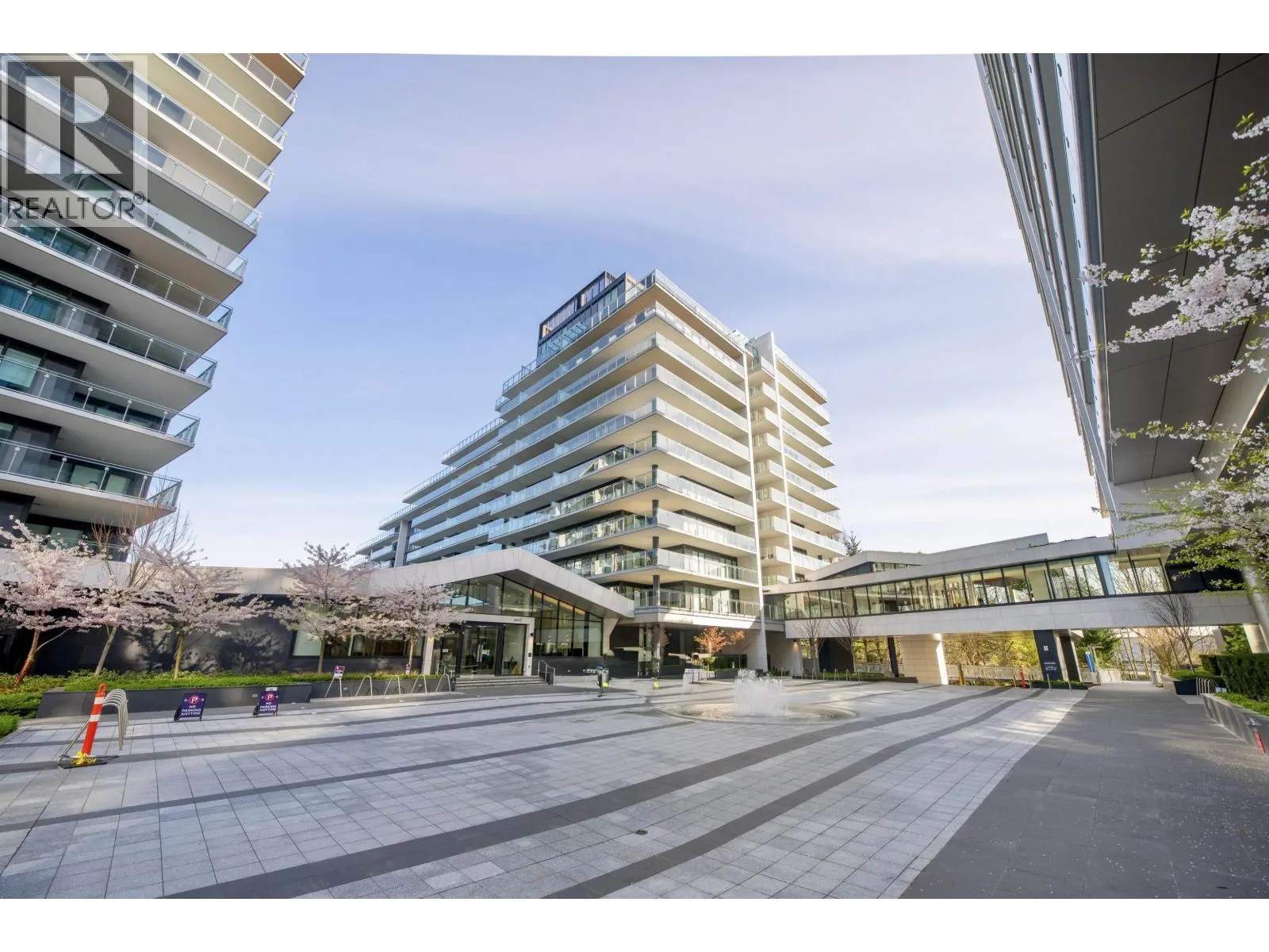 406 6833 PEARSON WAY