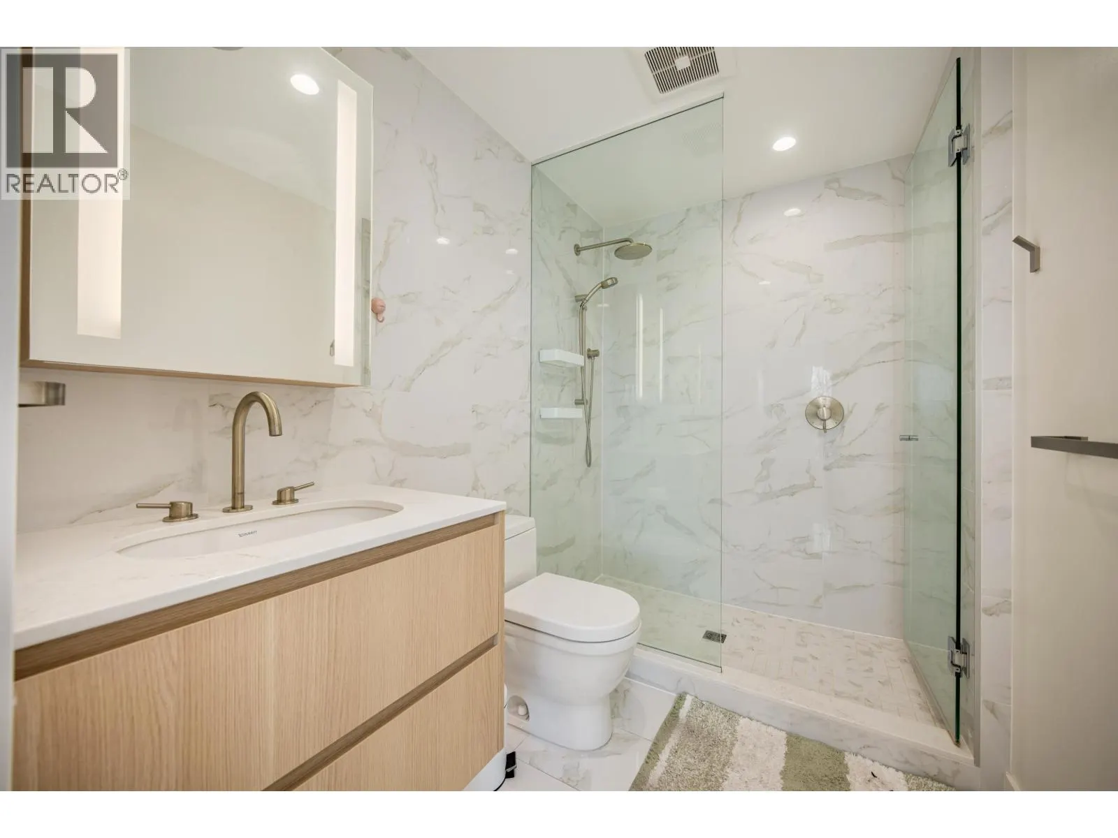 406 6833 PEARSON WAY