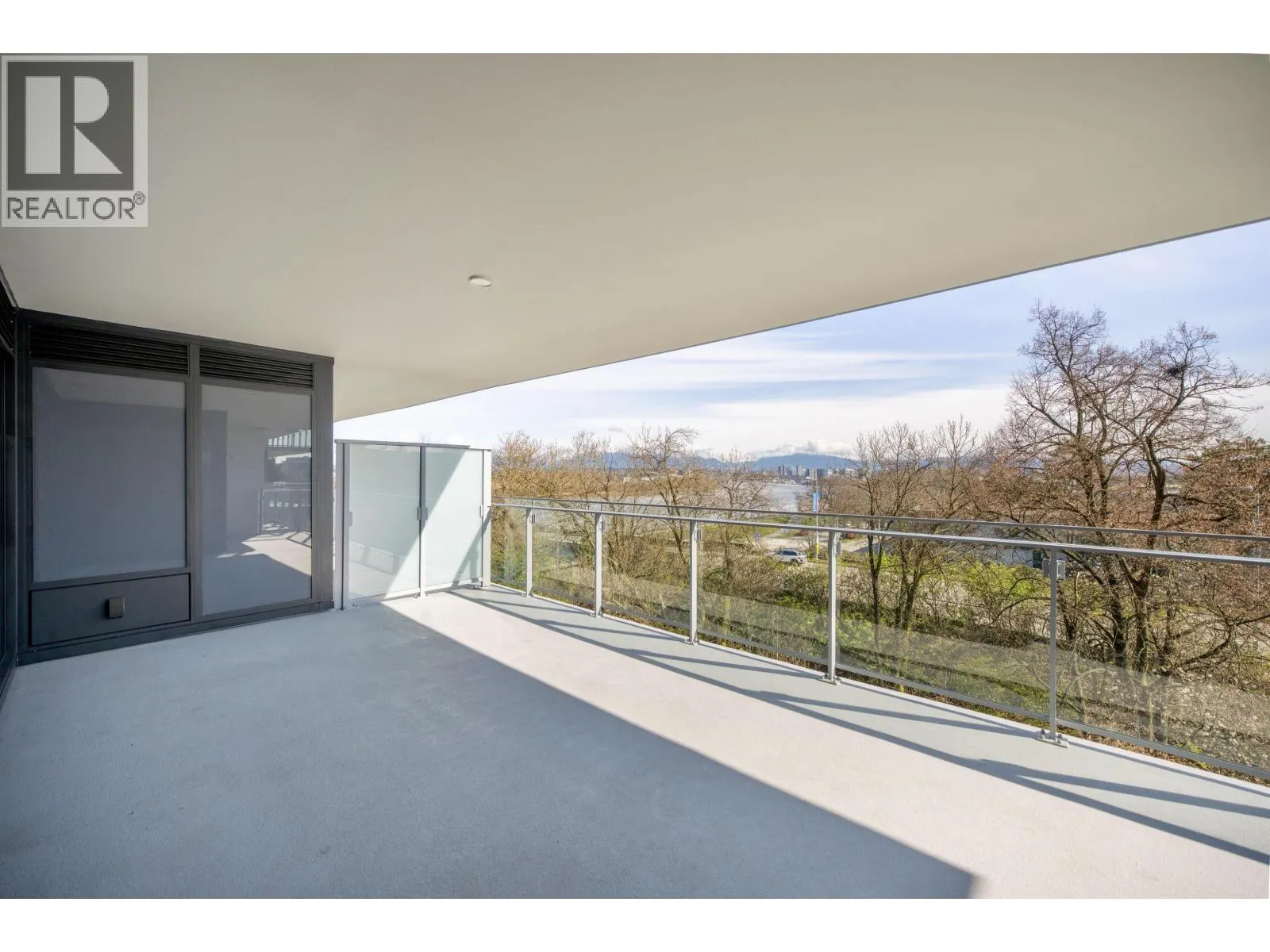 406 6833 PEARSON WAY