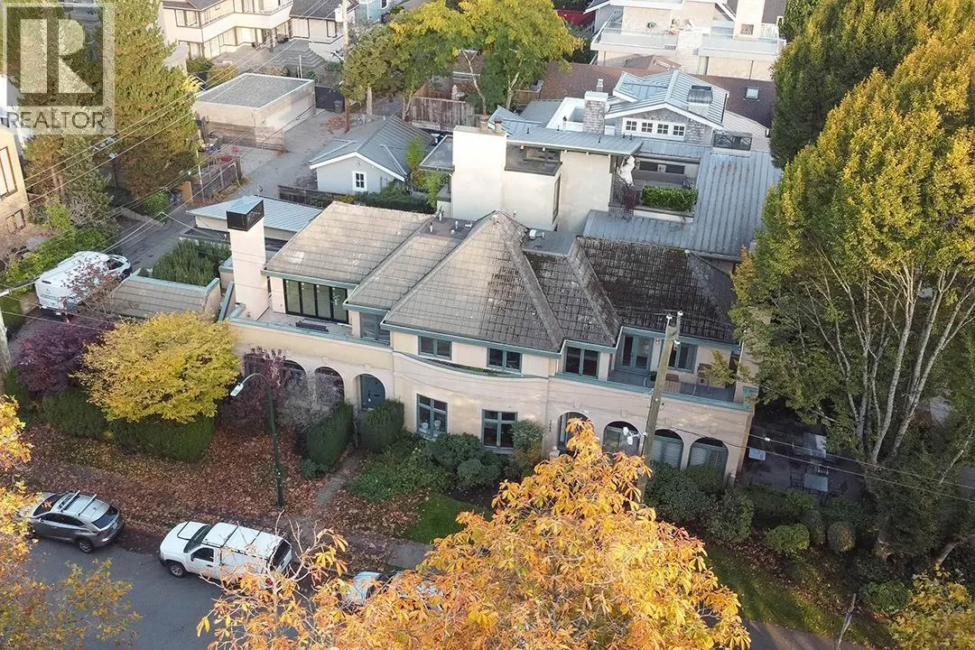 1080 MAPLE STREET