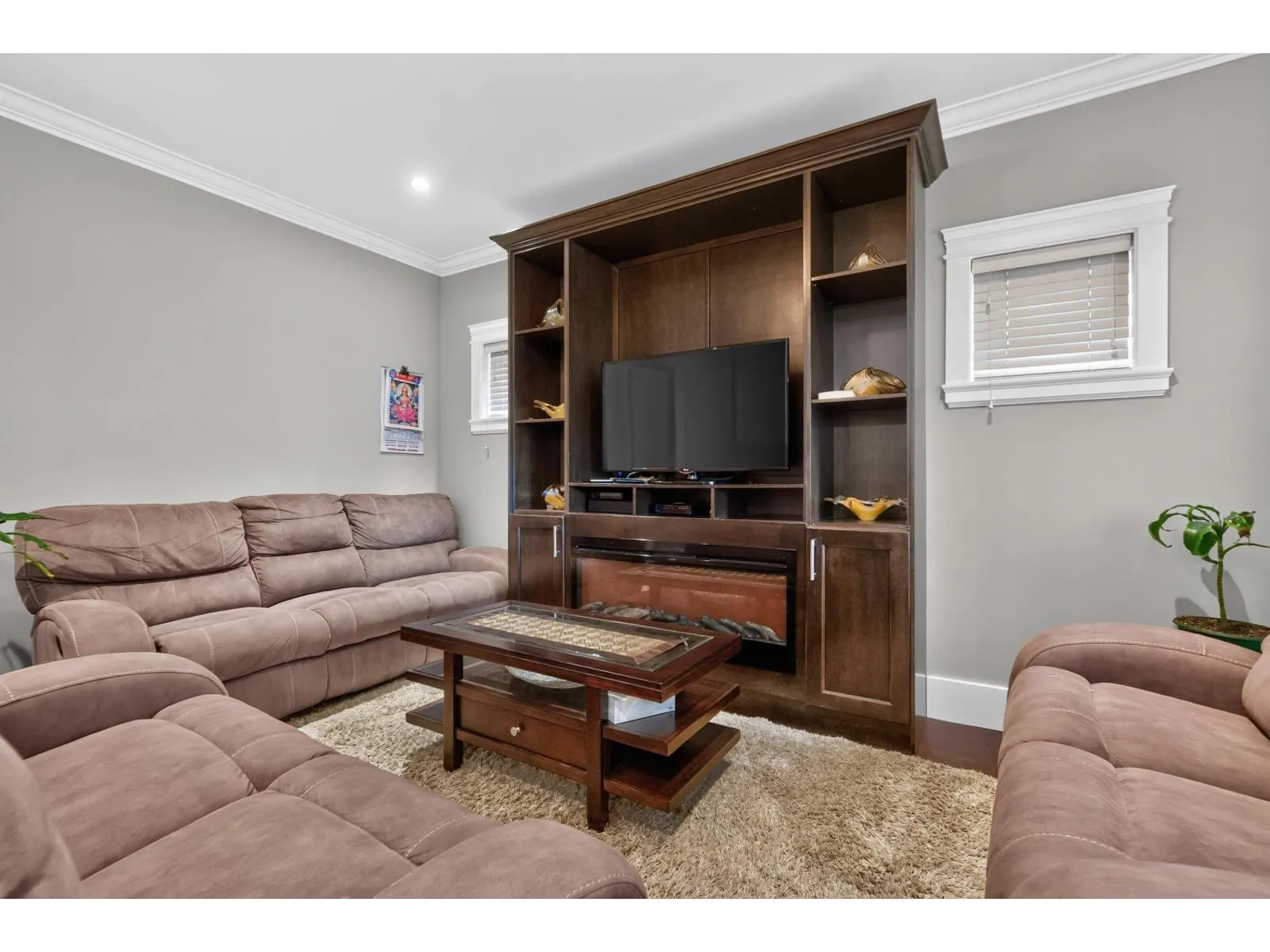 11098 BEVERLY DRIVE