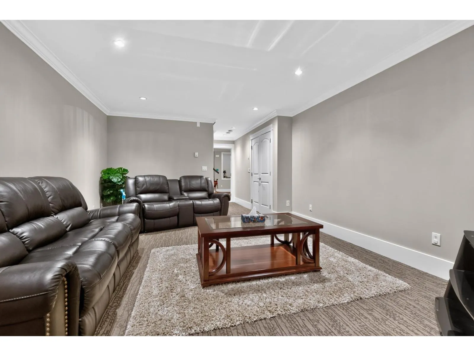 11098 BEVERLY DRIVE