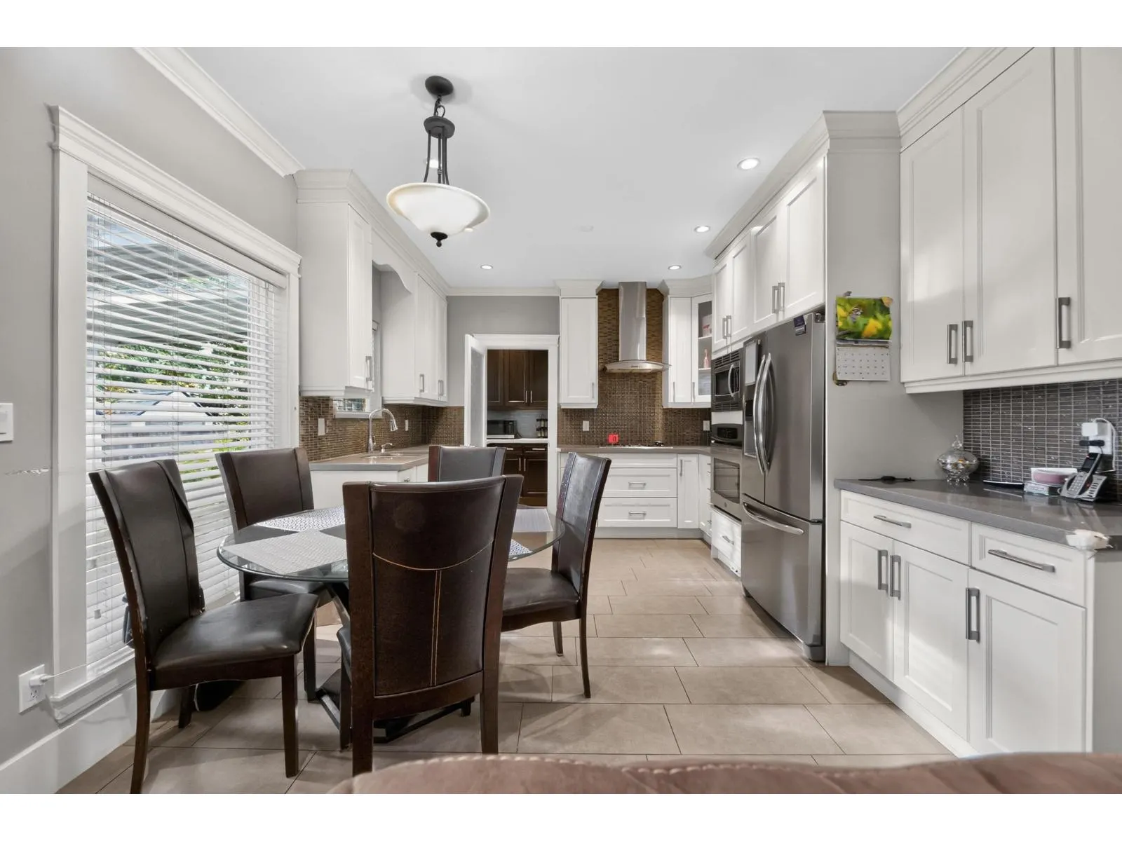 11098 BEVERLY DRIVE