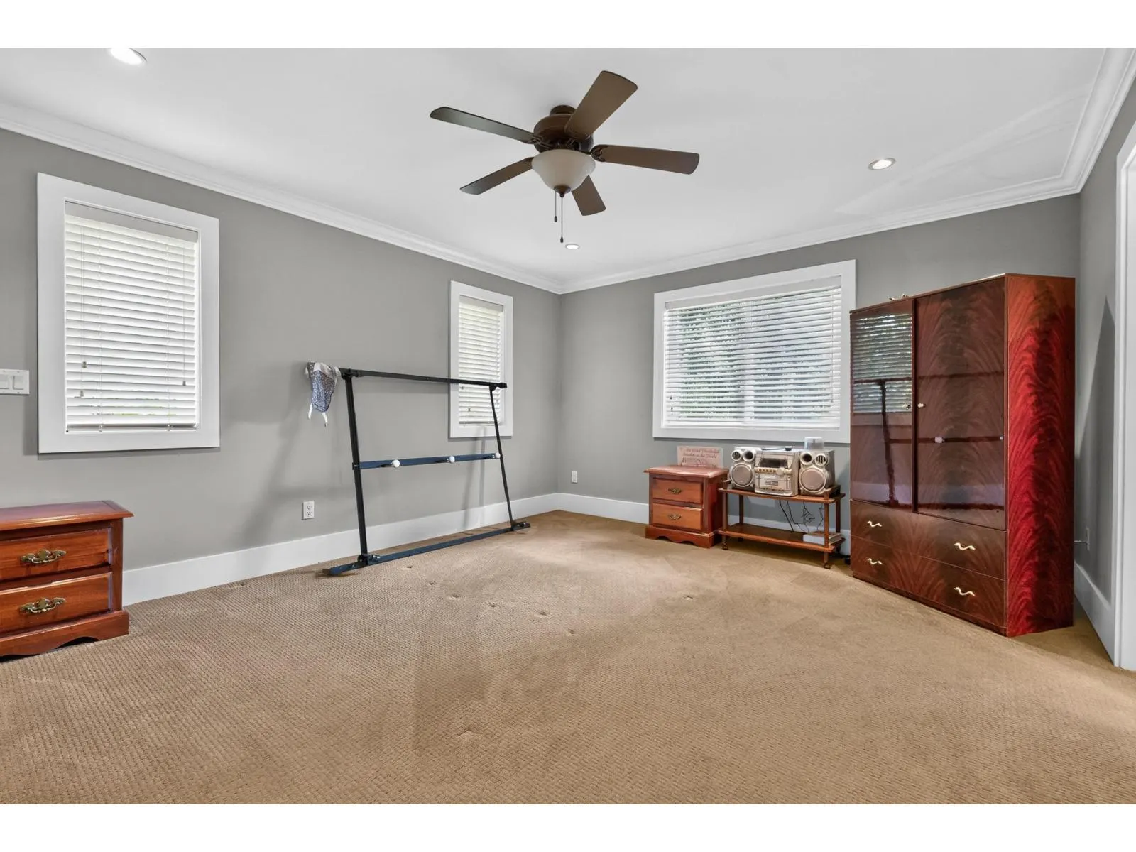 11098 BEVERLY DRIVE
