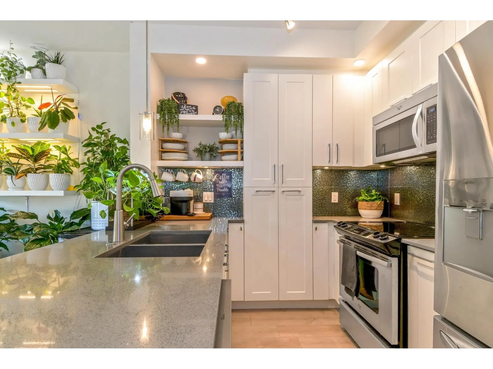 C111 20211 66 AVENUE
