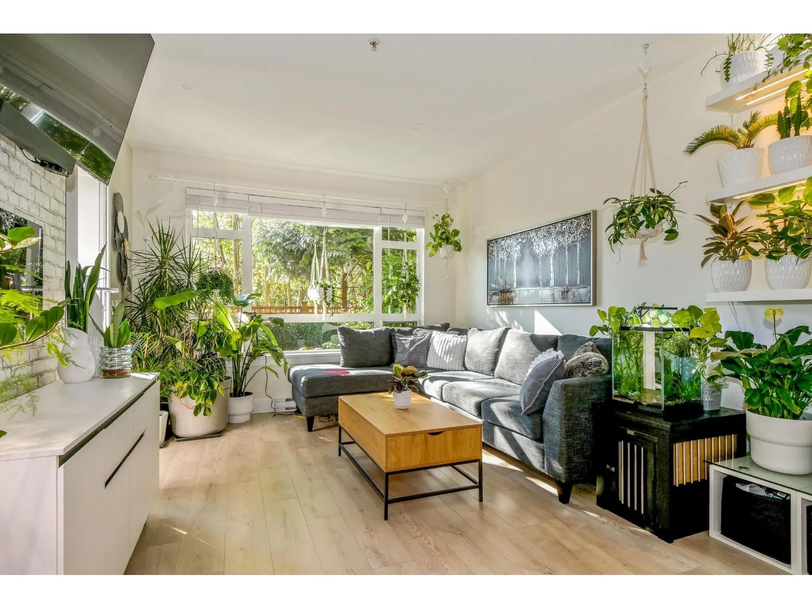 C111 20211 66 AVENUE