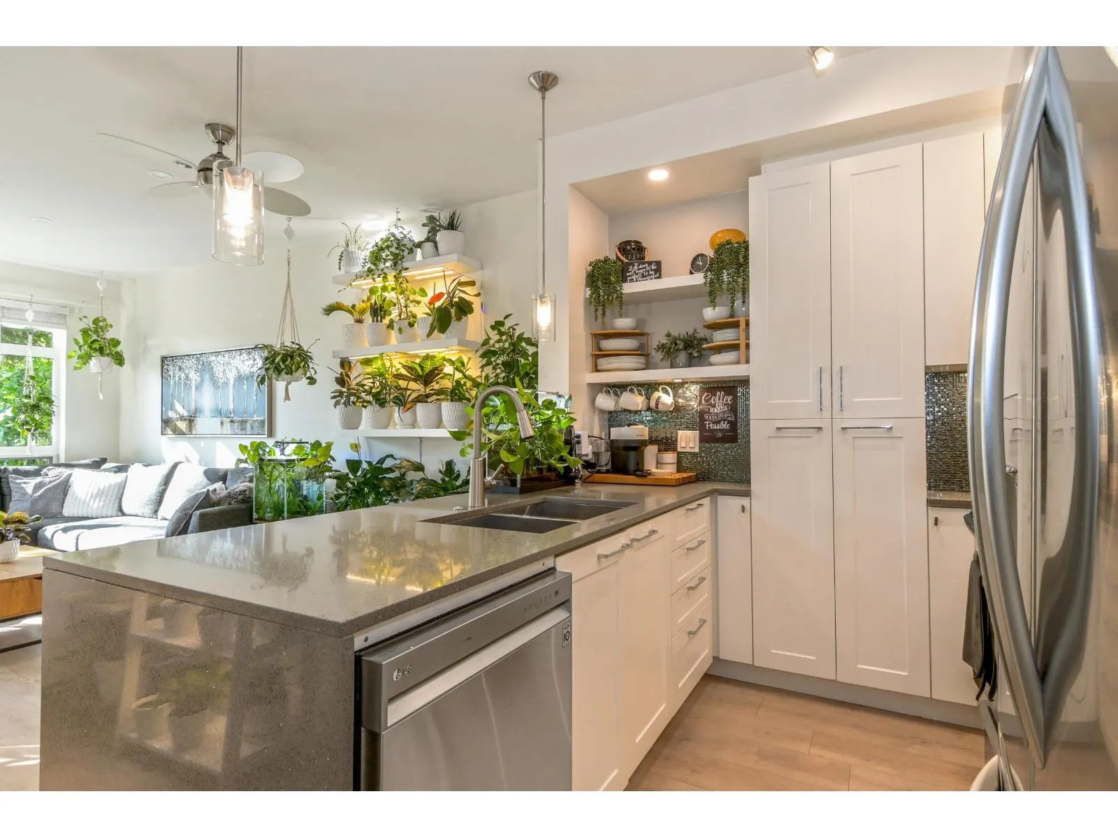 C111 20211 66 AVENUE