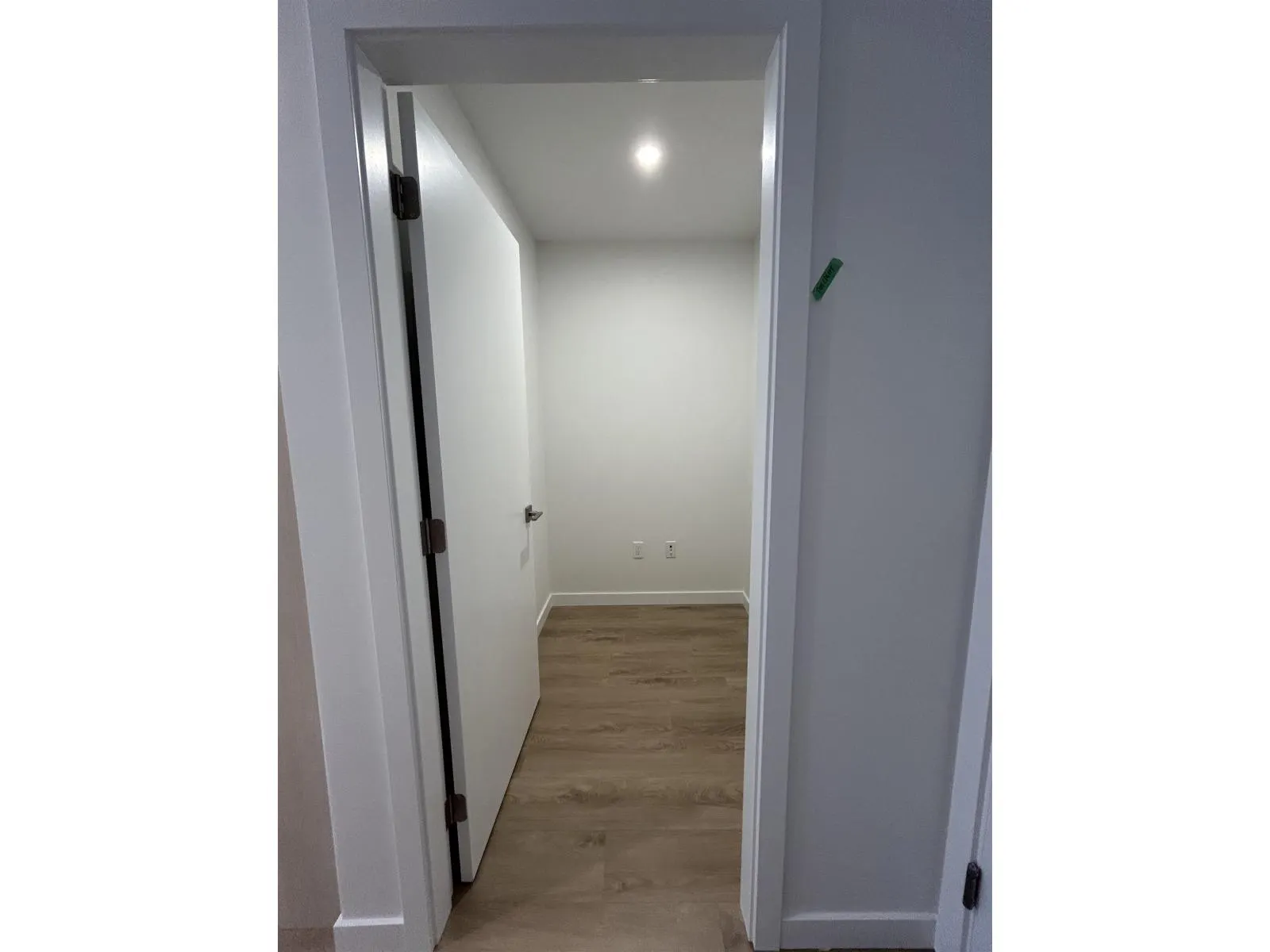 E411 13858 108 AVENUE