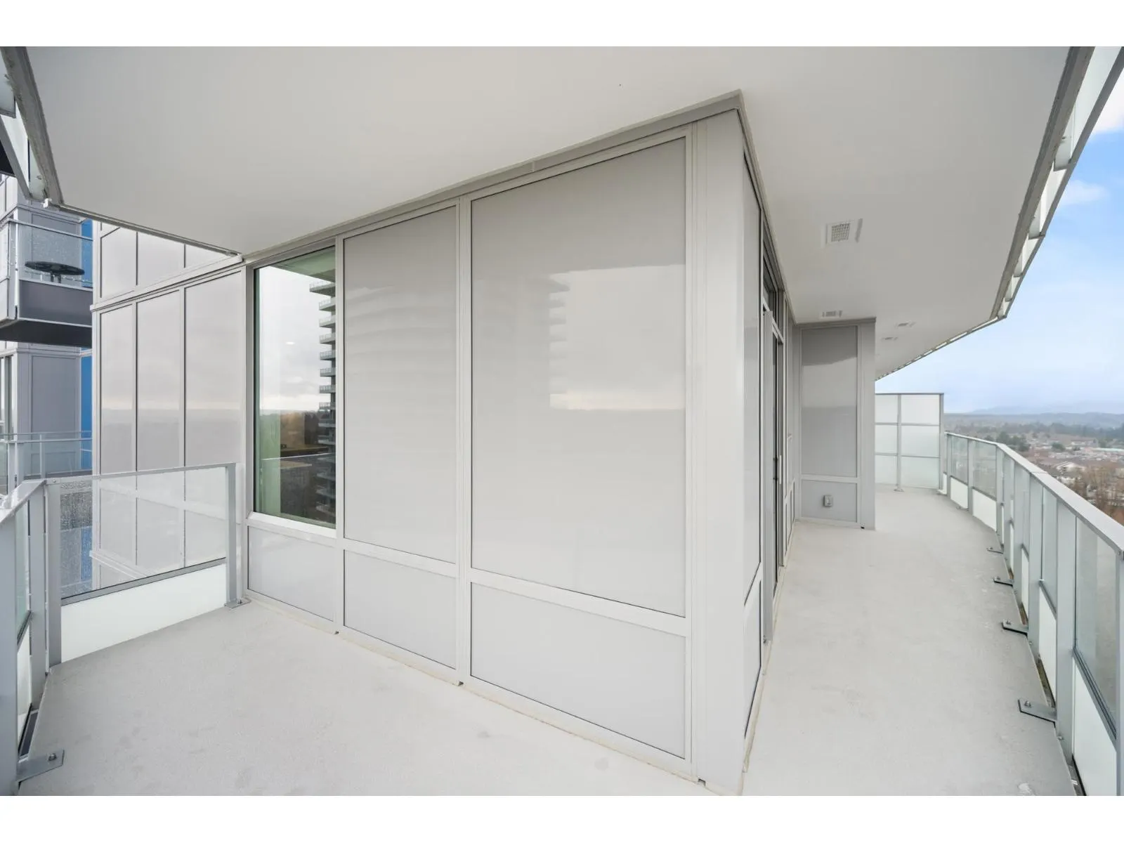 1802 8551 201 STREET