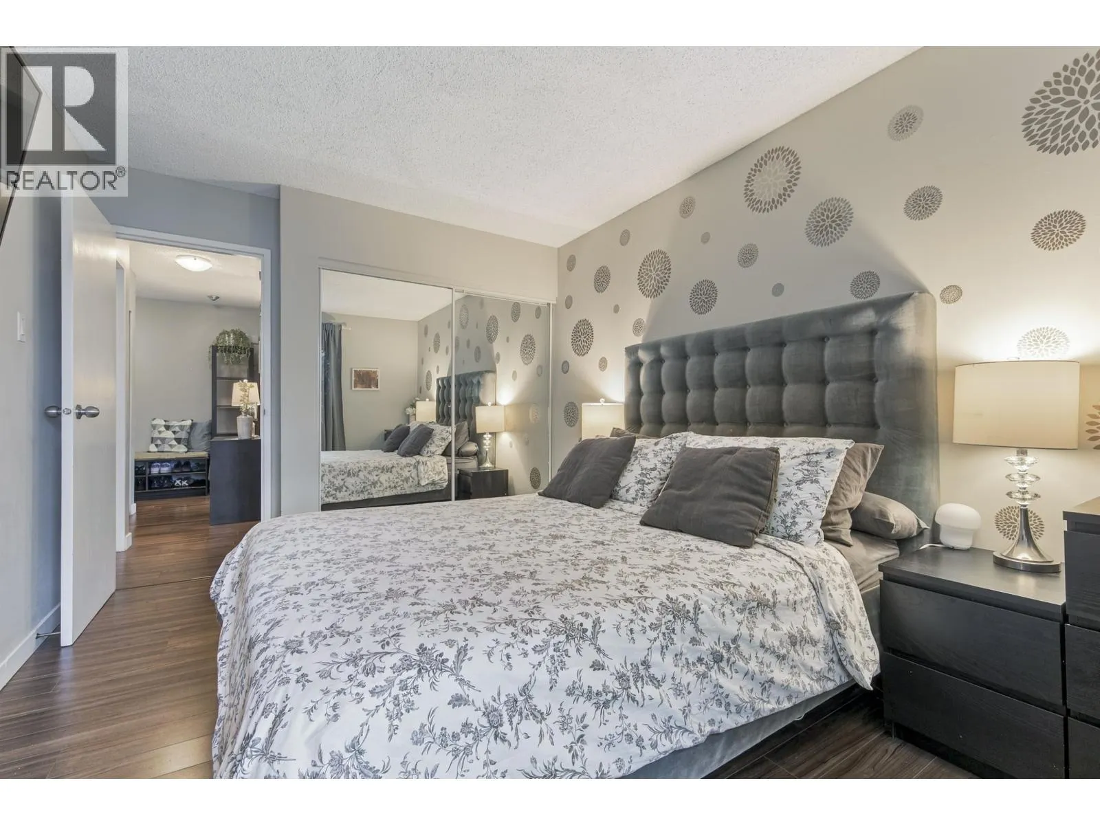 303 8400 LANSDOWNE ROAD
