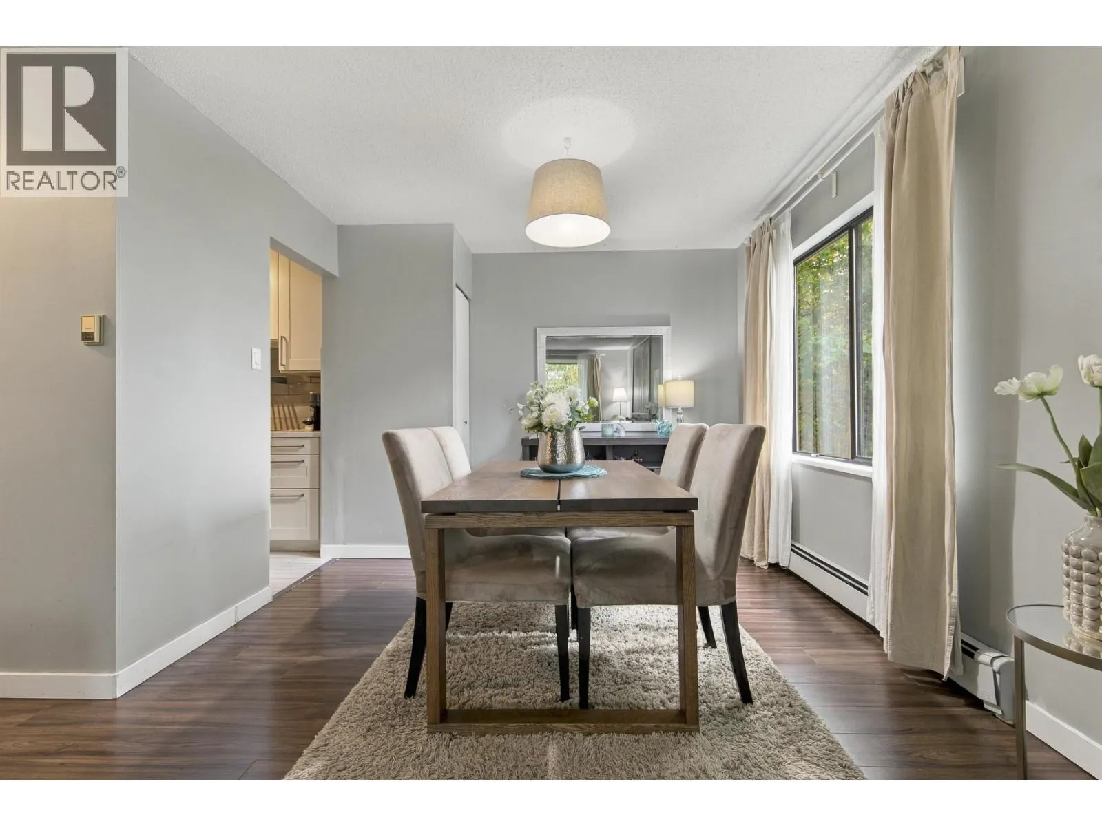 303 8400 LANSDOWNE ROAD