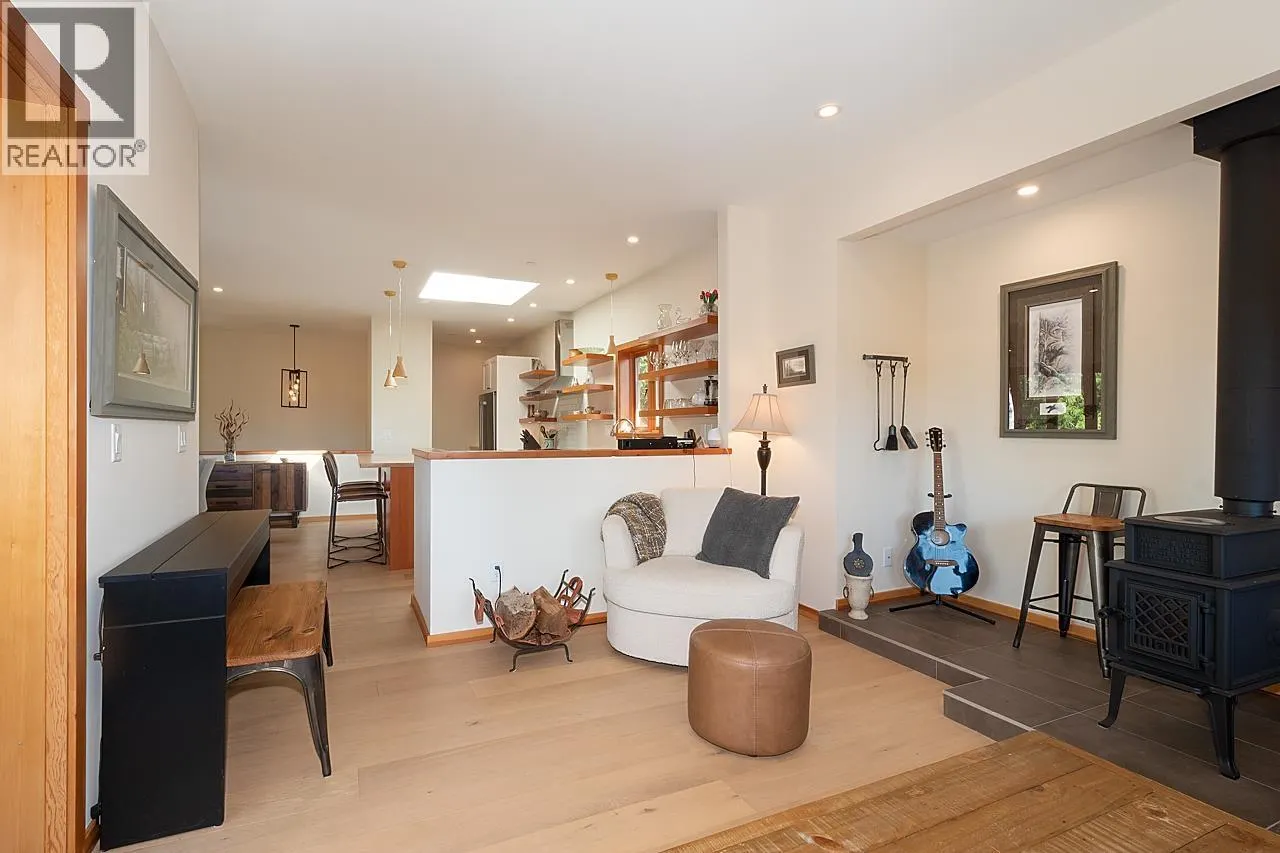 1655 EVERGREEN LANE
