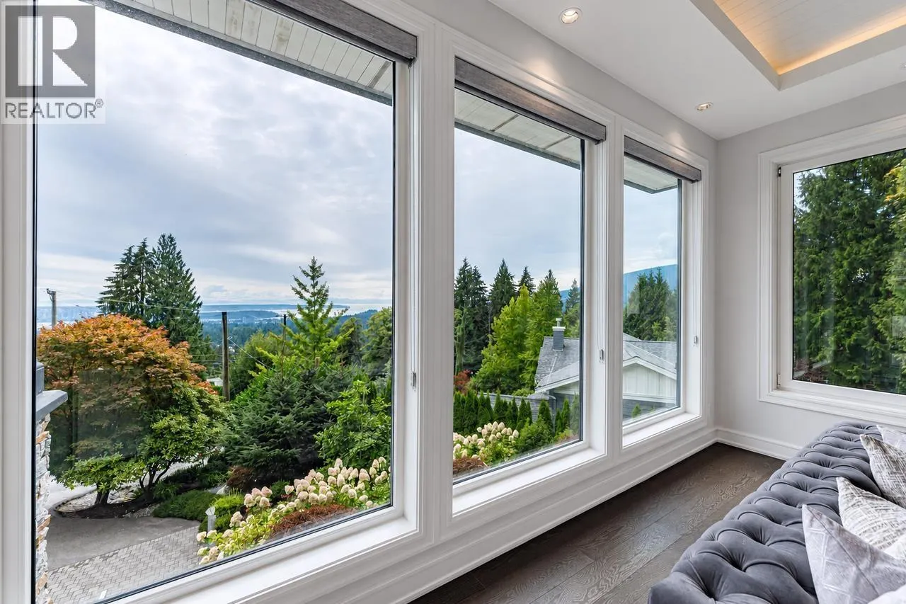 4816 SKYLINE DRIVE