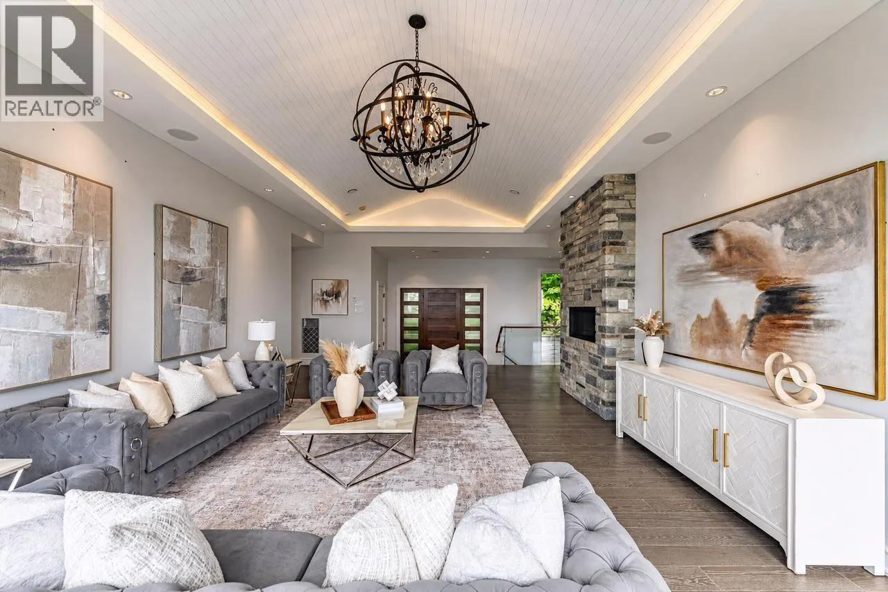 4816 SKYLINE DRIVE