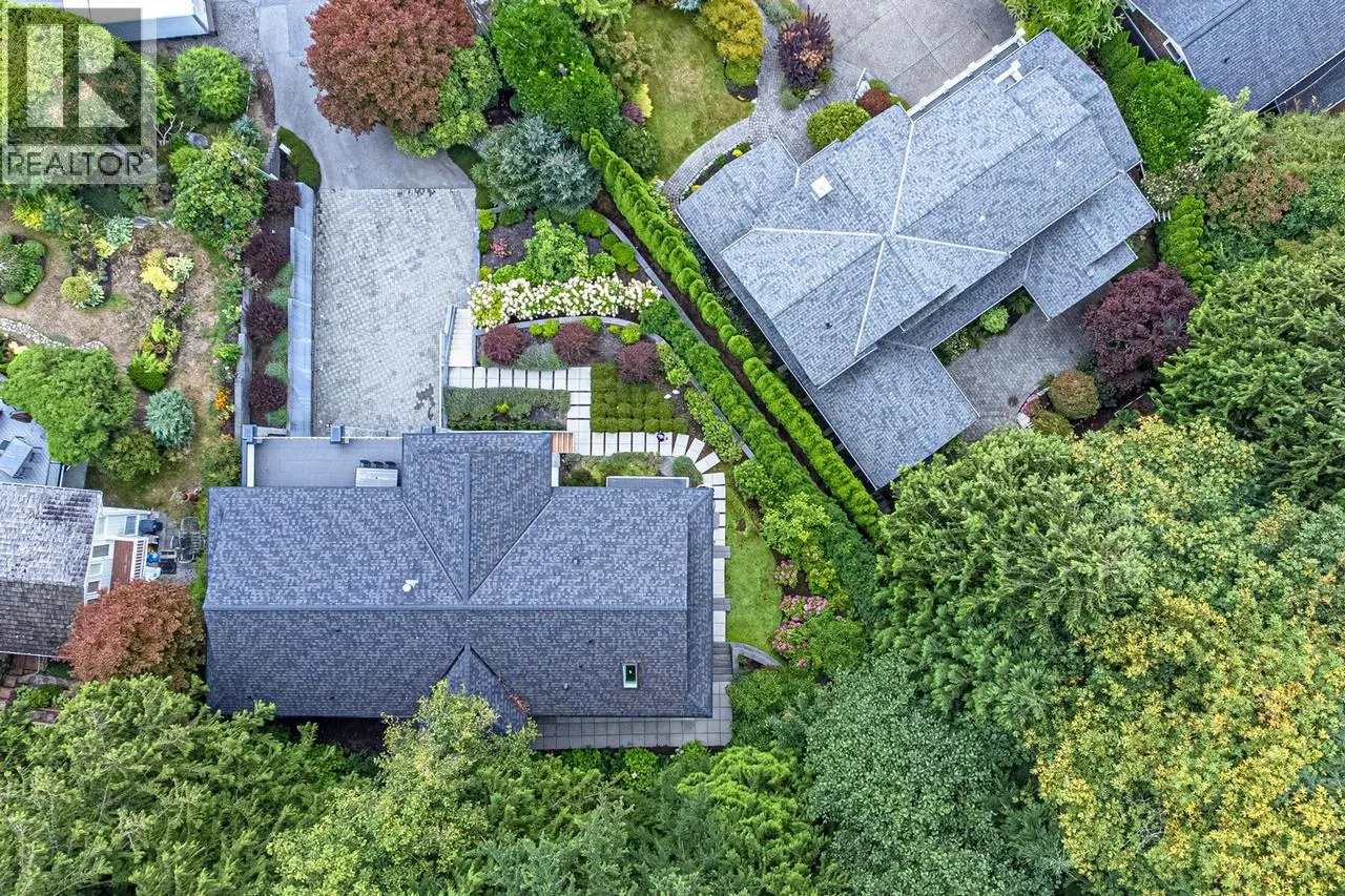 4816 SKYLINE DRIVE