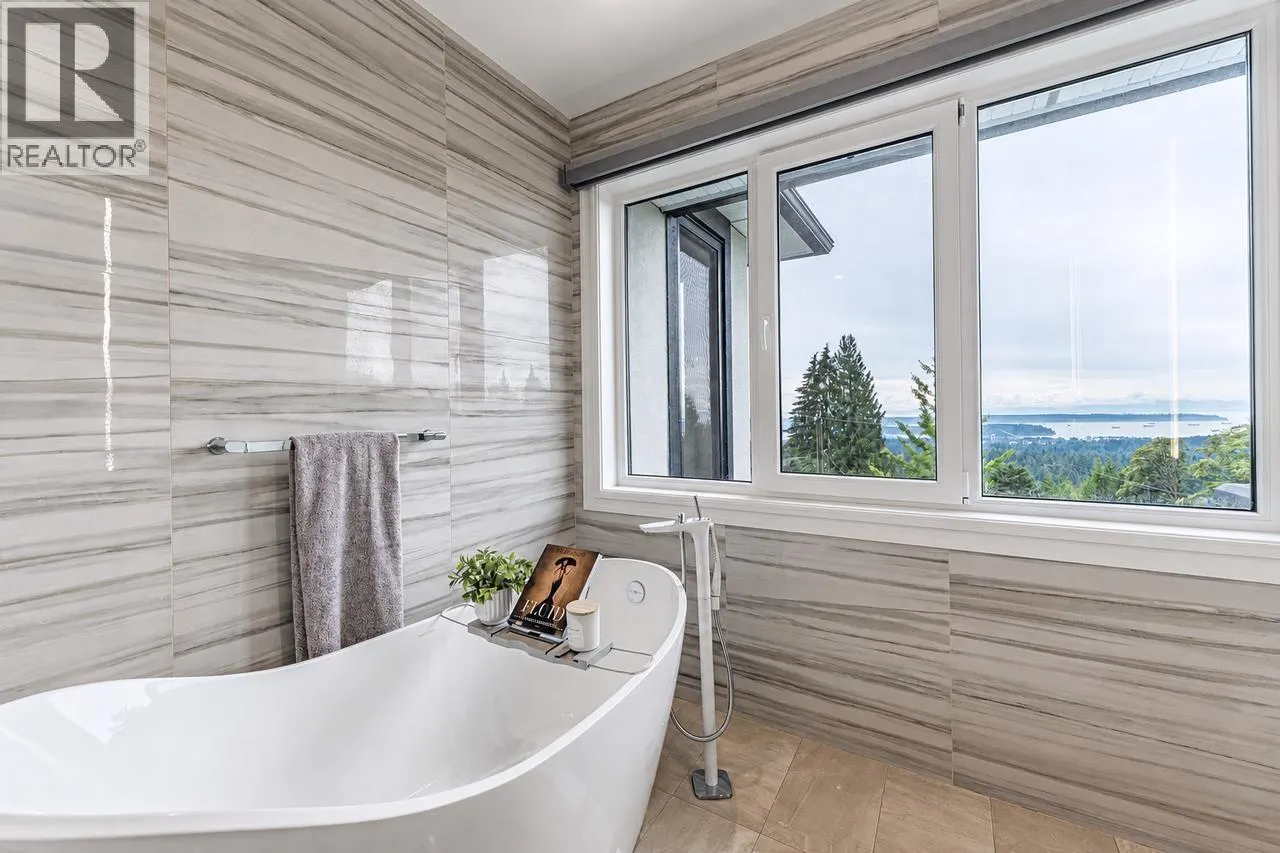 4816 SKYLINE DRIVE