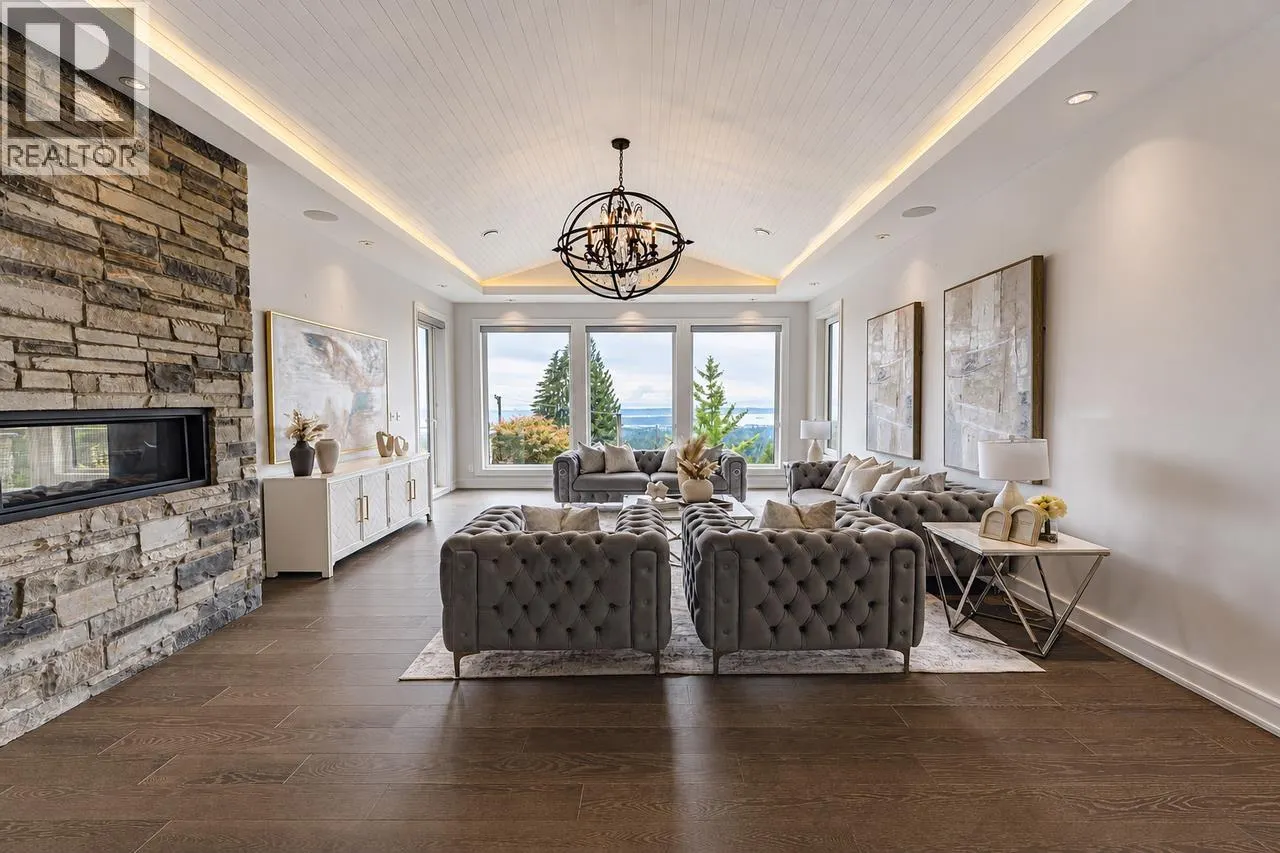 4816 SKYLINE DRIVE