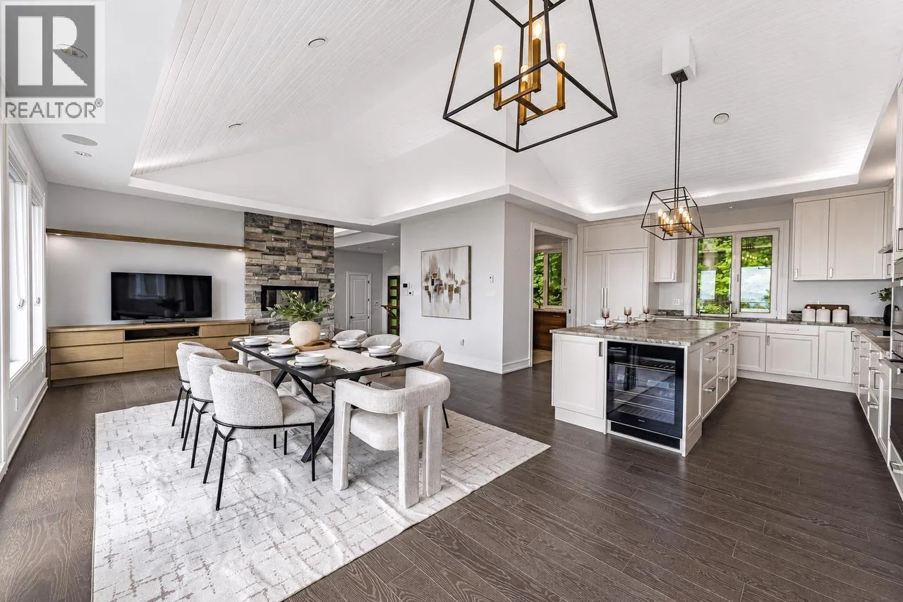 4816 SKYLINE DRIVE