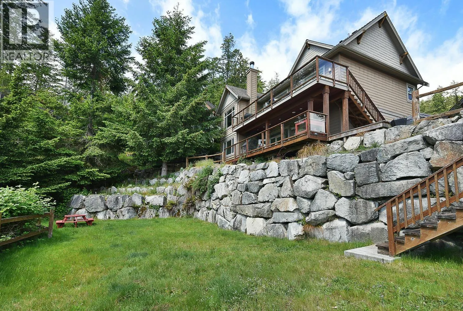 39 4622 SINCLAIR BAY ROAD