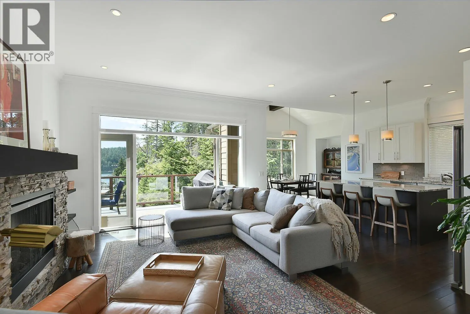 39 4622 SINCLAIR BAY ROAD
