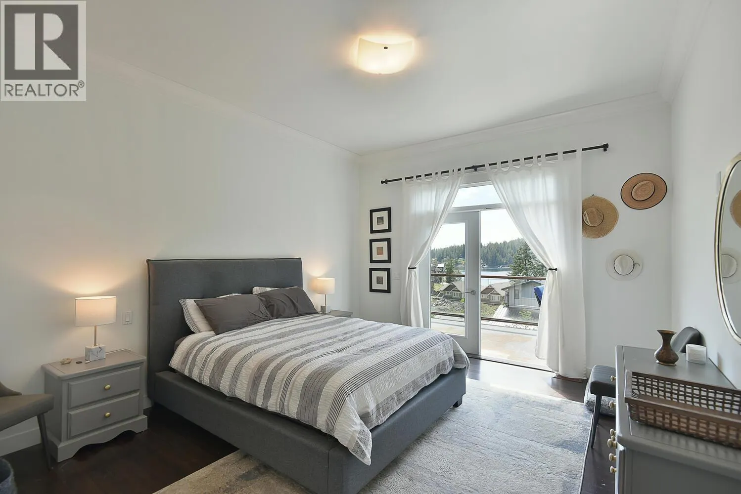 39 4622 SINCLAIR BAY ROAD