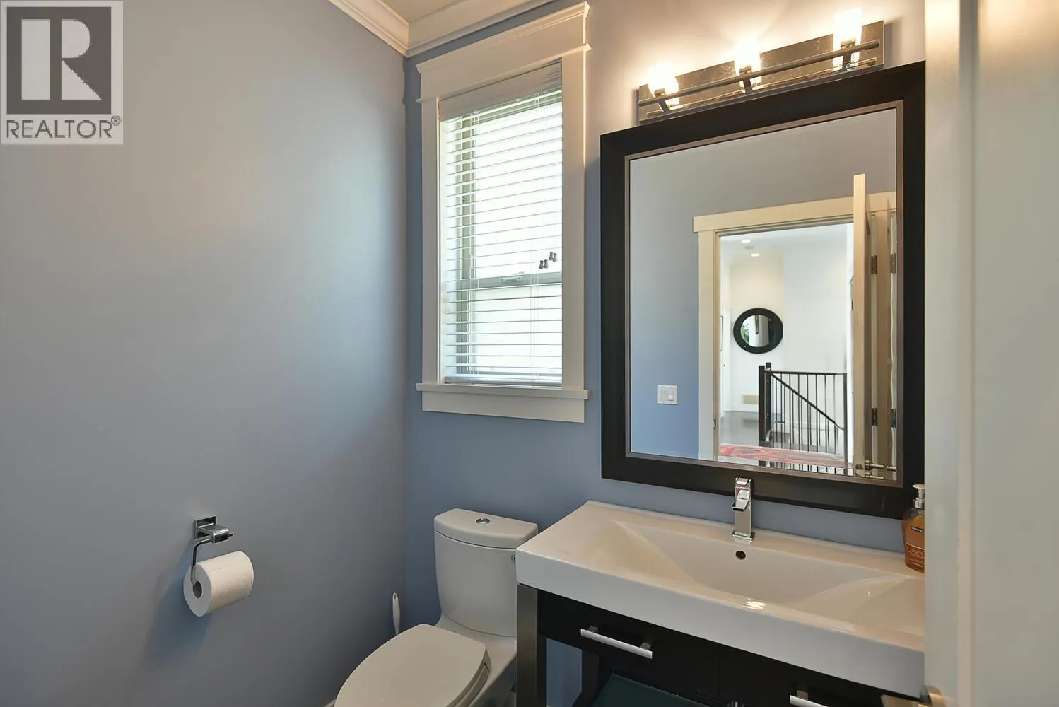 39 4622 SINCLAIR BAY ROAD