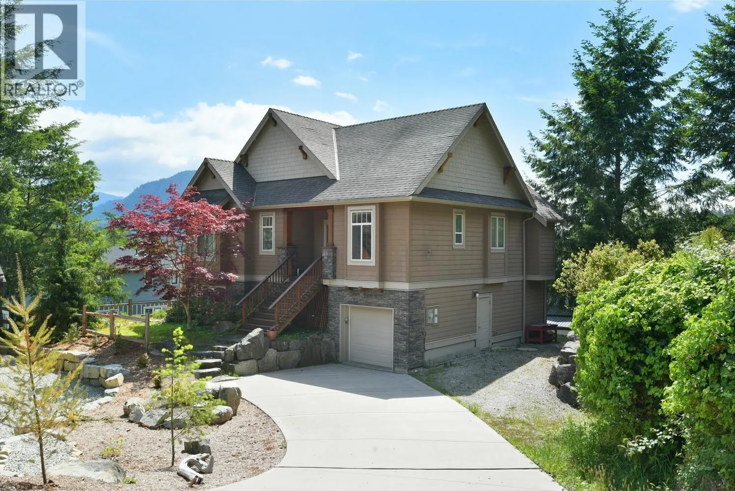 39 4622 SINCLAIR BAY ROAD