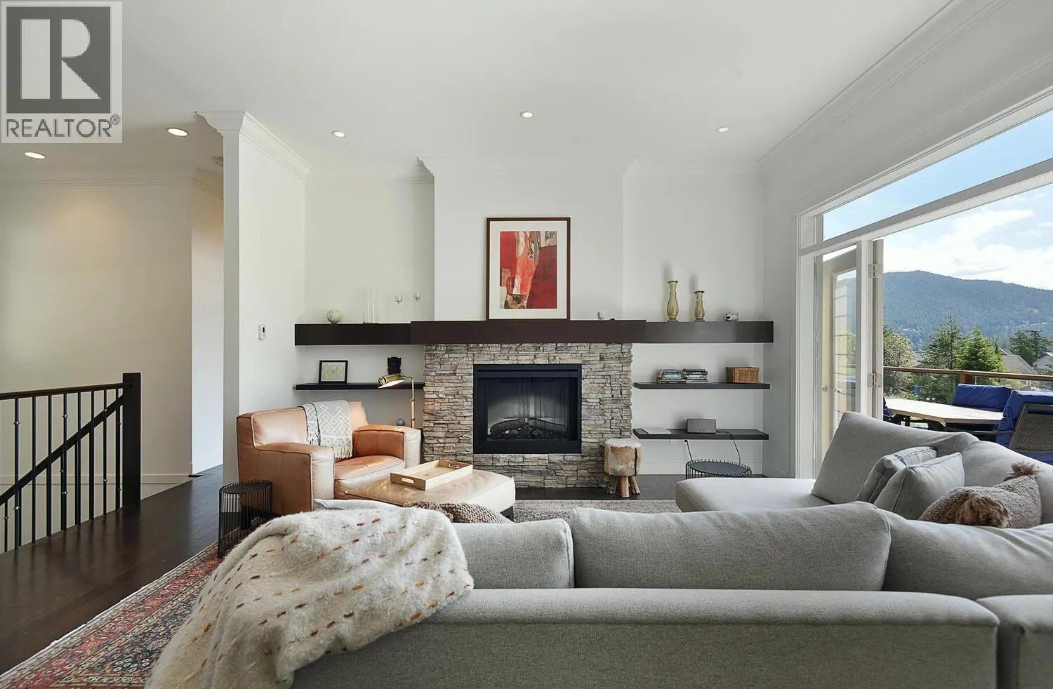 39 4622 SINCLAIR BAY ROAD