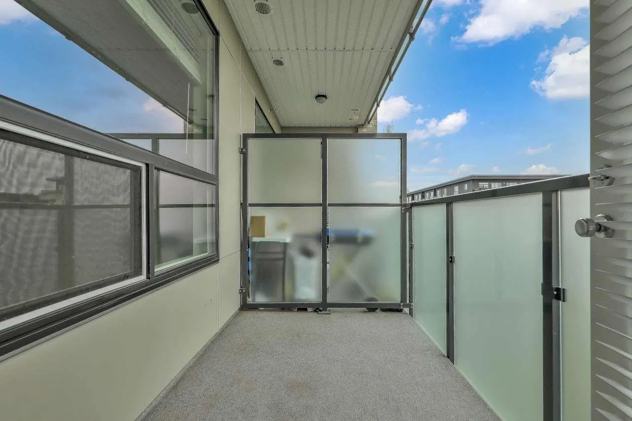 427 15738 85 AVENUE