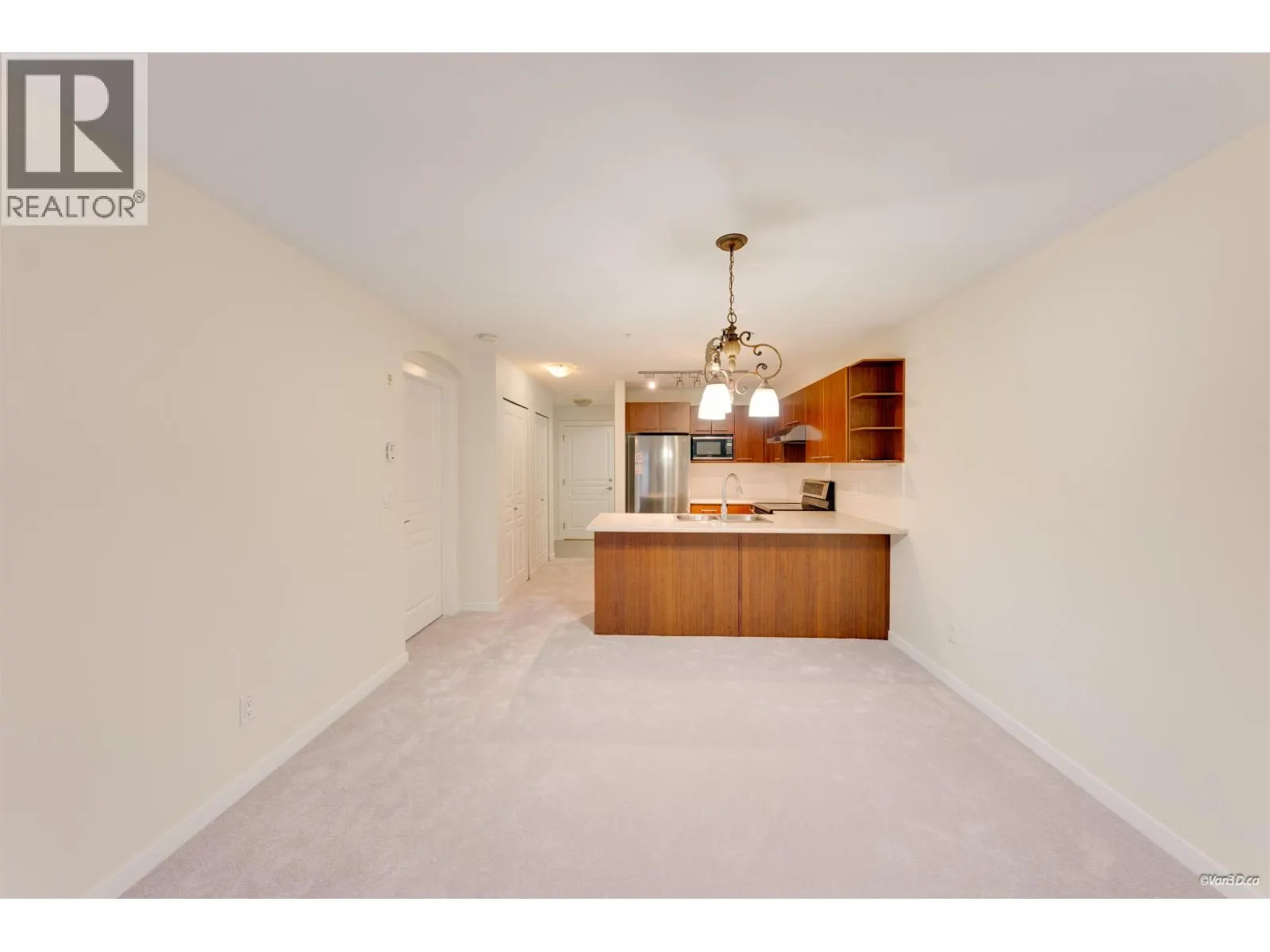 217 4833 BRENTWOOD DRIVE