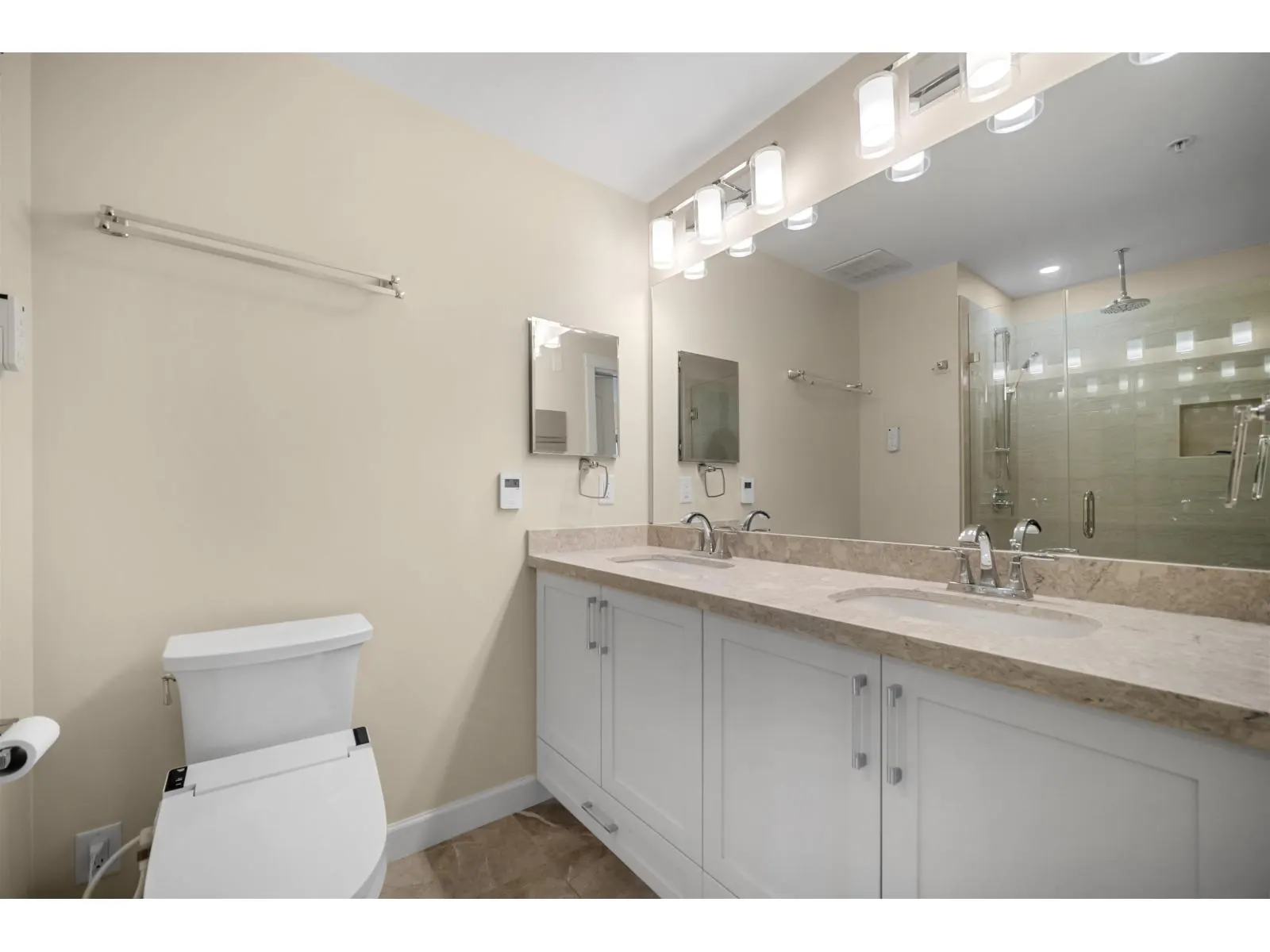 310 20367 85 AVENUE