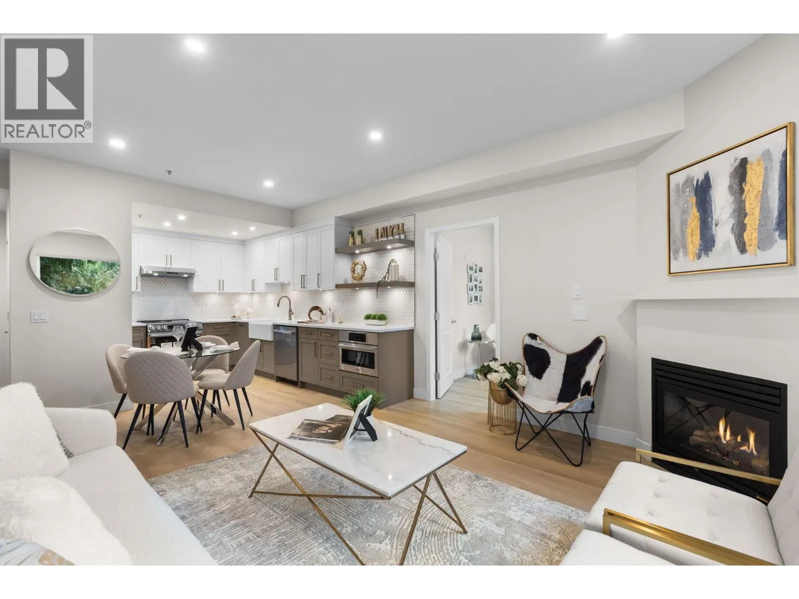 206 3151 CONNAUGHT CRESCENT
