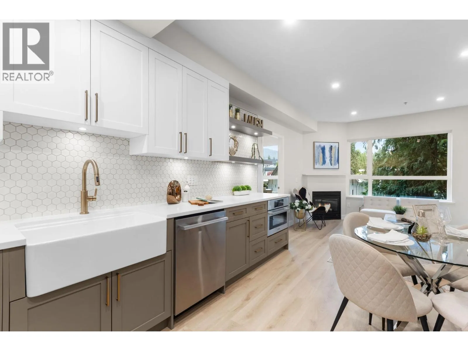 206 3151 CONNAUGHT CRESCENT