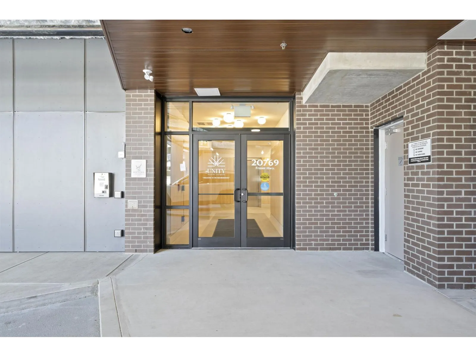 512 20769 FRASER HIGHWAY
