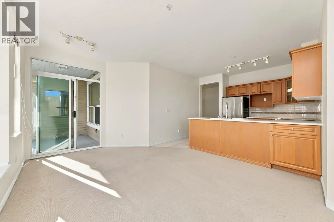 405 5270 OAKMOUNT CRESCENT