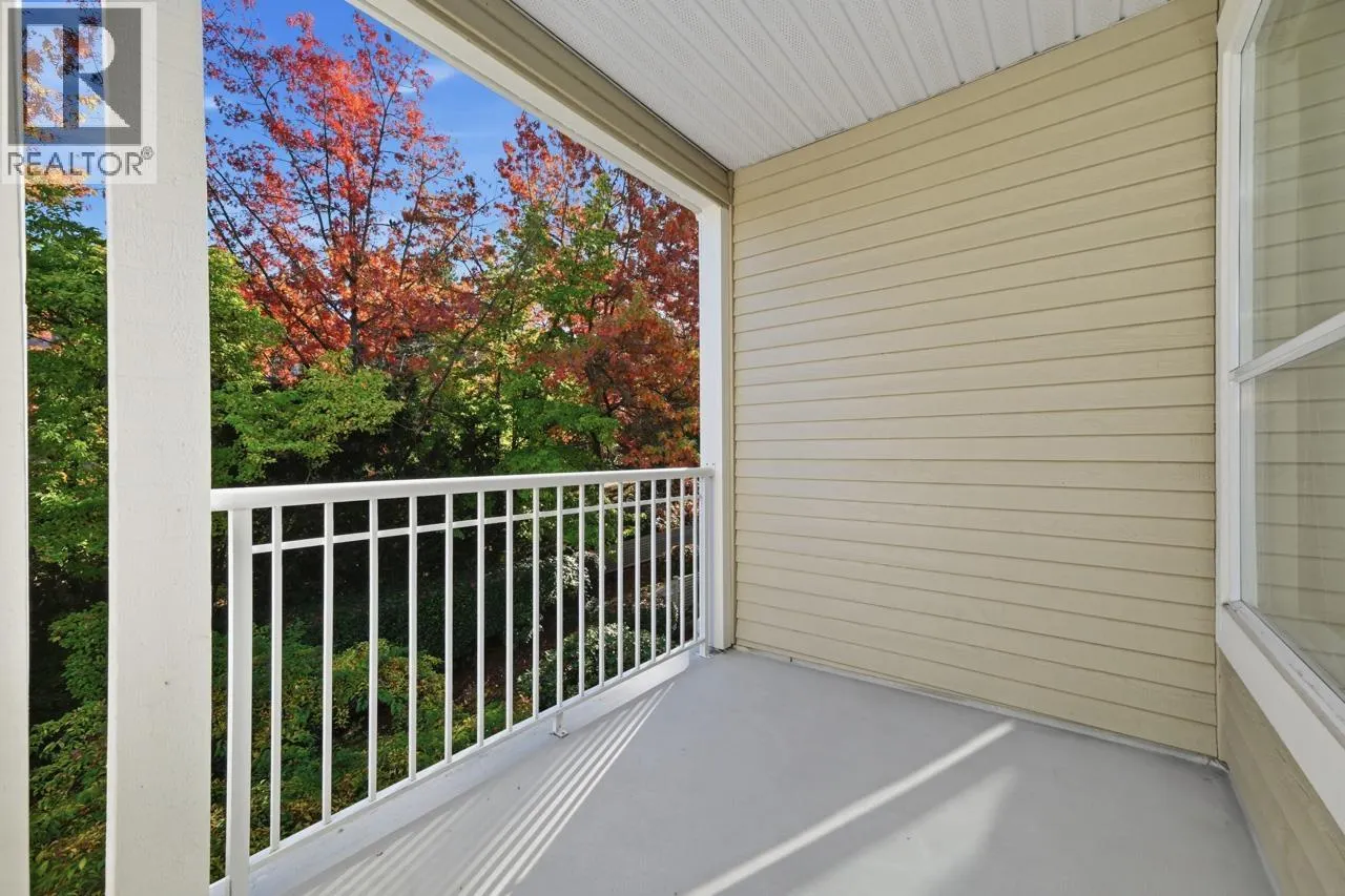 405 5270 OAKMOUNT CRESCENT