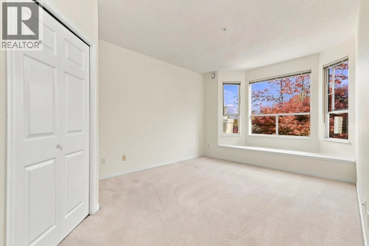 405 5270 OAKMOUNT CRESCENT
