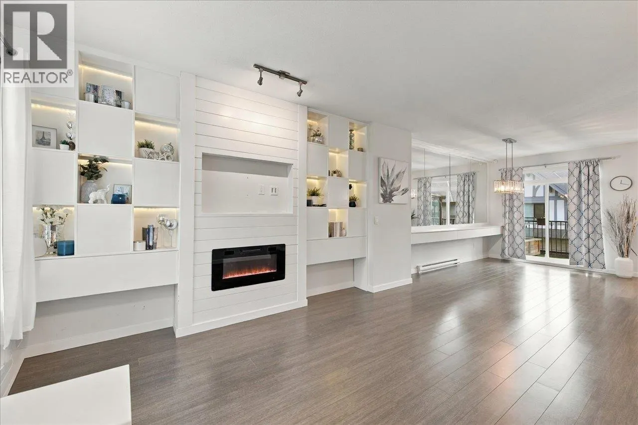 149 3500 BURKE VILLAGE PROMENADE